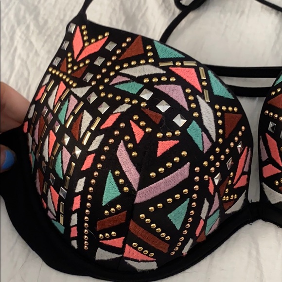 Shade & Shore Bathing Suit Top - Picture 4 of 5